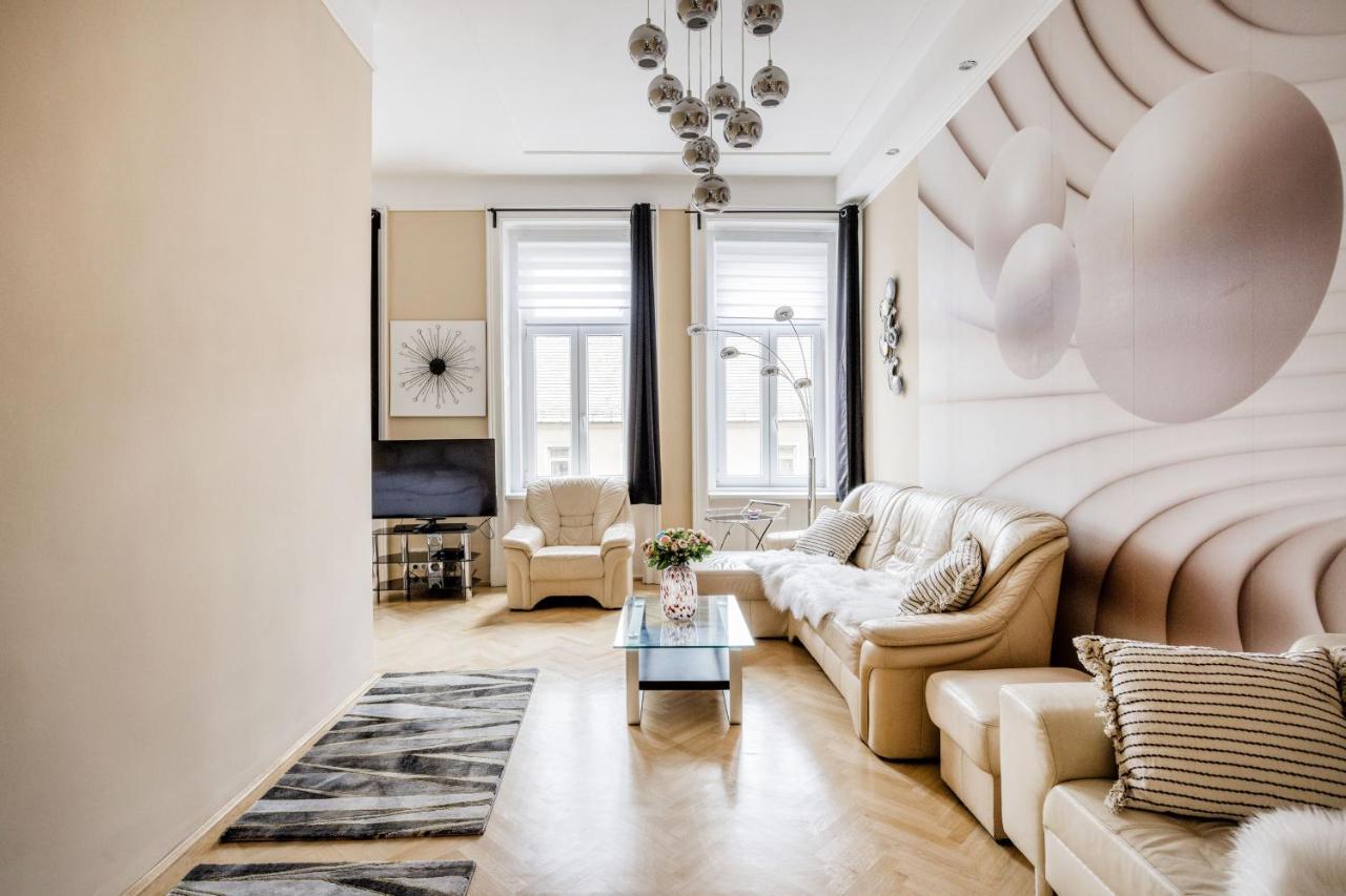 Bubbles Apartment Budapest Exterior photo